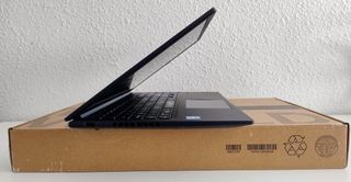 ASUS VIVOBOOK GAMA ALTA CORE I5 DOCEAVA GENERACION