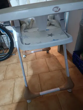 Trona de bebé con estrellas