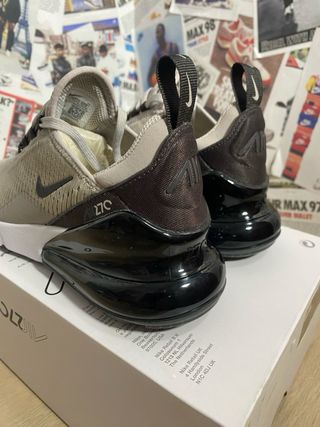 Nike Air Max 270 Gris Blanco - varias tallas