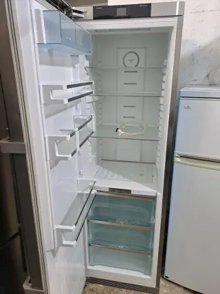 ◇Nevera sólo vertical liebherr 185.centímetros◇