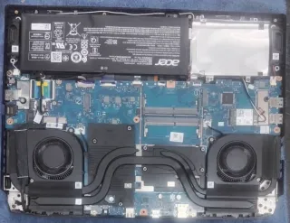 Acer Nitro 5 Intel i7 mod. N22C1 - Per Ricambi o Riparazione