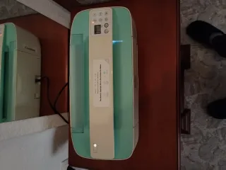 Impresora HP Verde y Blanca