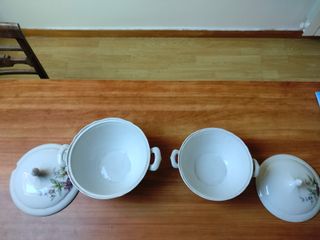 Terrinas de porcelana com flores