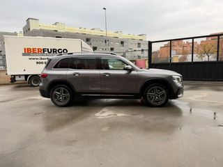 Mercedes GLB GLB 180