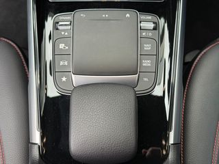 Mercedes GLB GLB 180