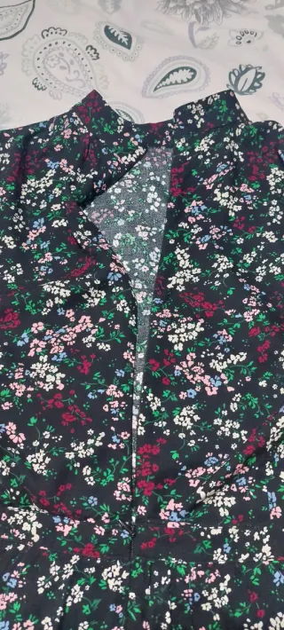 Vestido estampado floral manga larga