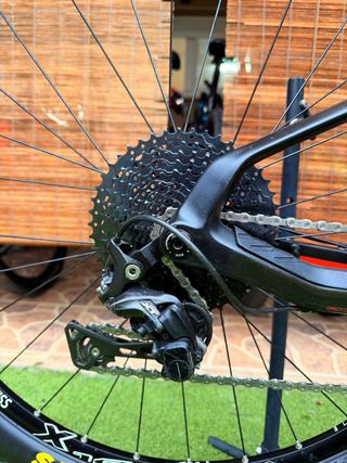 BICI DOBLE SUSPENSION CARBONO