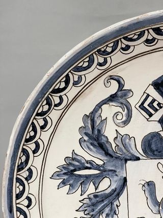 ANTIGUO PLATO DE CERÁMICA PORTUGUESA.