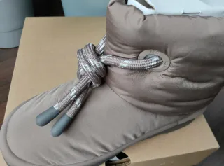 Stivali UGG Classic Maxi Short nuovi - taglia 38