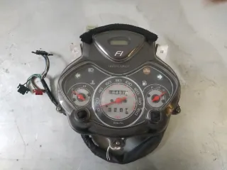 Cuenta kilómetros Honda PS 125
