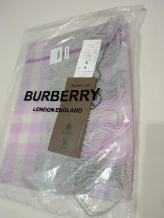 Bufanda Burberry Cuadros Rosa y Gris