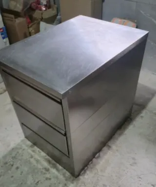 Mesa de acero de 3 cajones
