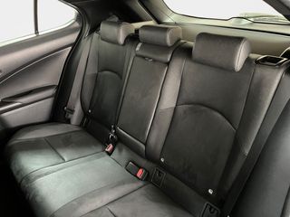 Lexus UX 2.0 250h Business Navigation