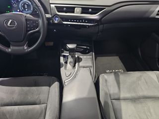Lexus UX 2.0 250h Business Navigation
