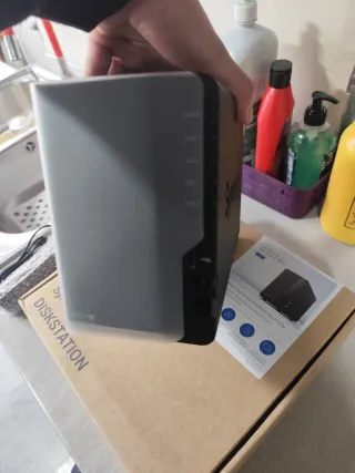 Synology DS224+ NAS Servidor + 2 discos duros 4TB