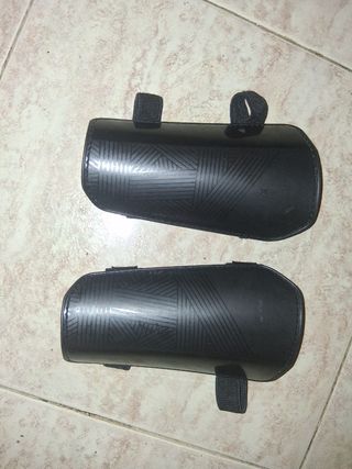 Espinilleras Fútbol Kipsta Negras