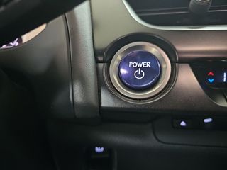 Lexus UX 2.0 250h Premium