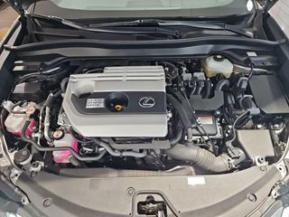 Lexus UX 2.0 250h Premium
