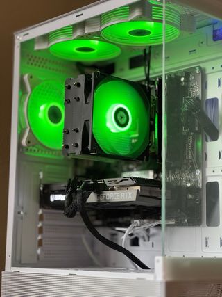 PC GAMING RTX 3060TI - 32GB - RYZEN 7 5700X