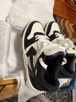 Sneakers Off-White Out Of Office Nere e Bianche