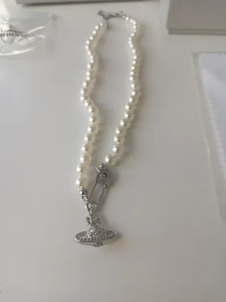 Lucrece Pearl necklace Vivienne Westwood