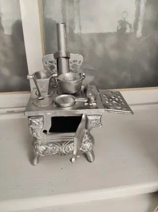 Cocina antigua decorativa plata