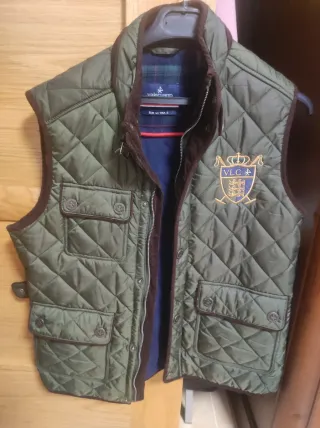 Chaleco acolchado verde para chico