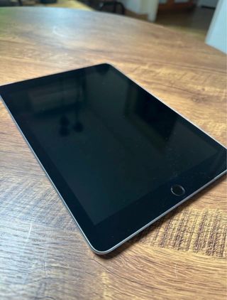iPad 6 32GB + Cellular