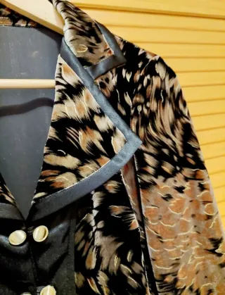 REBAJADA HOY! Bella blusa blazer aterciopelada