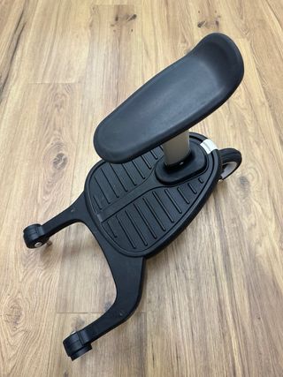 Patinete de la marca Bugaboo para cochecito