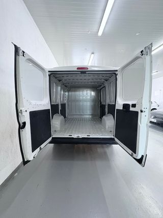 Peugeot Boxer 2.2BLUEHDI L1H1 120CV
