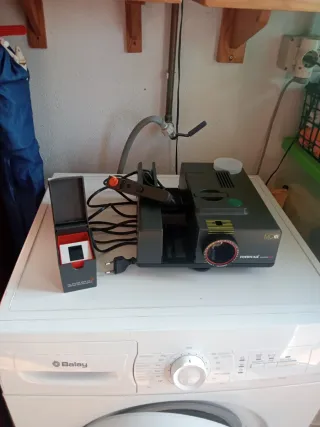 Proyector de diapositivas vintage