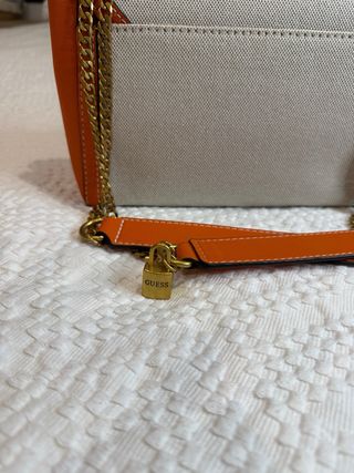 Bolso Guess Beige y Naranja
