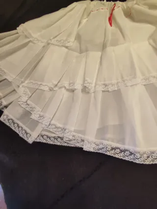 Ahuecador / Cancán blanco