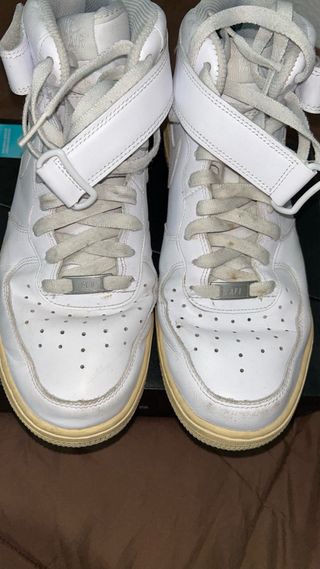 Nike Air Force 1 Mid Blancas Beige