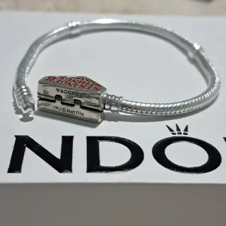 Pulsera Pandora Stranger Things