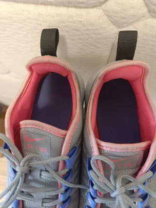 Zapatillas Nike Air Max Axis Gris/Rosa