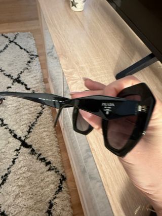 Gafas de sol Prada negras