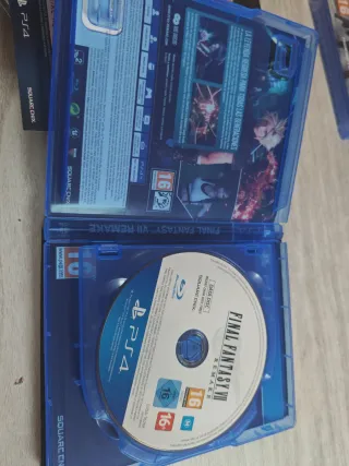 Final Fantasy VII Remake Deluxe PS4