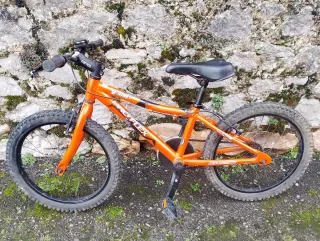 Bicicleta infantile arancione