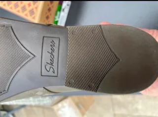 Botines Skechers ,color taupé