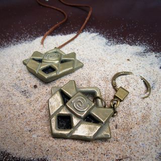 Collar atlante de Sophia Hapgood en Indiana Jones.