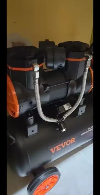 A ESTRENAR! Compresor silencioso 24L 1450W 90 PSI.