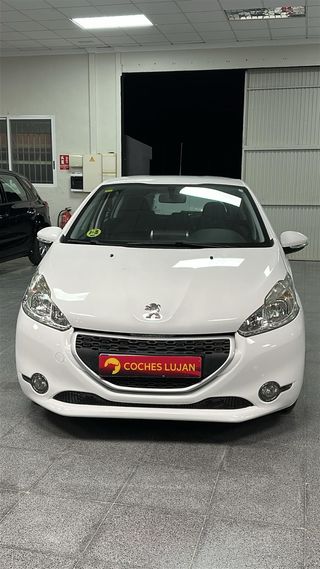 Peugeot 208 2013