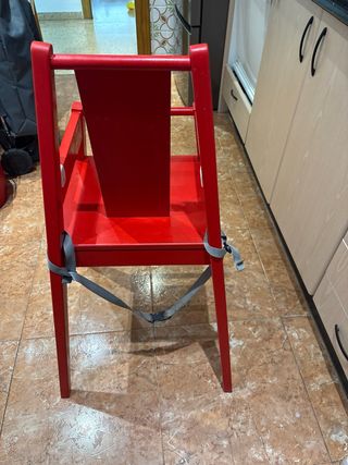 Trona Ikea Madera Roja