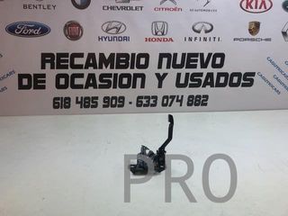 Cerradura capot Chrysler Voyager nueva
