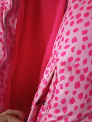 Cazadora rosa con estampado