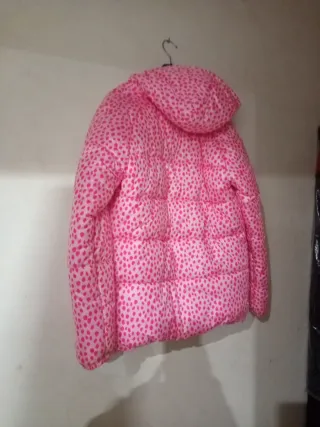 Cazadora rosa con estampado