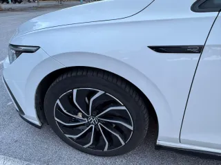 VOLKSWAGEN GOLF R-LINE IMPECABLE