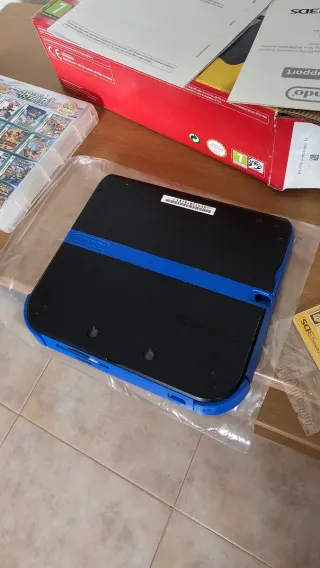Nintendo 2DS Negra y Azul